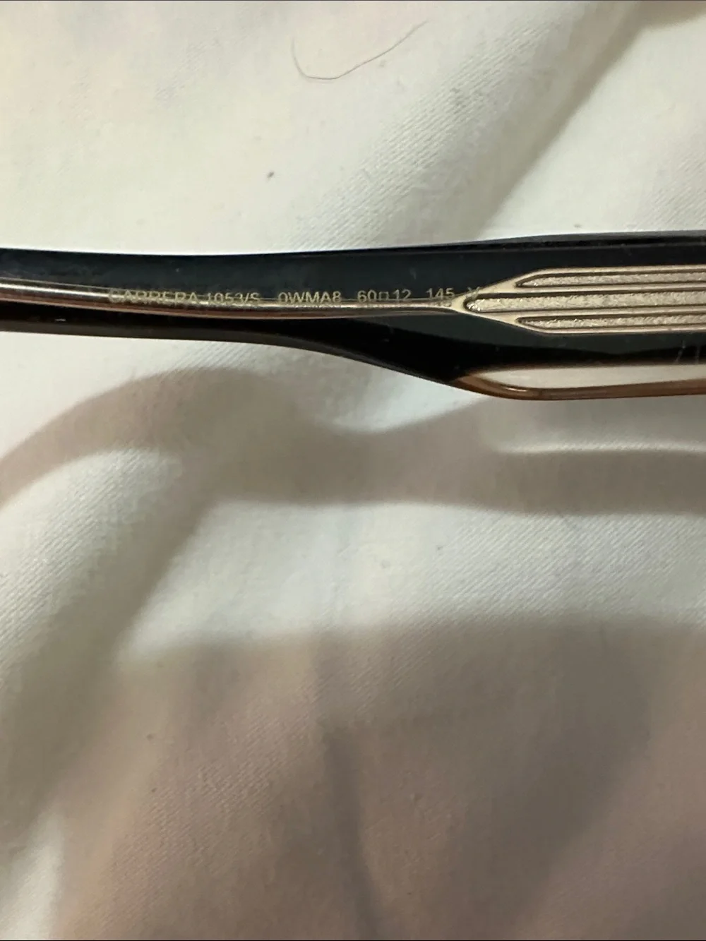 Carrera wide shield